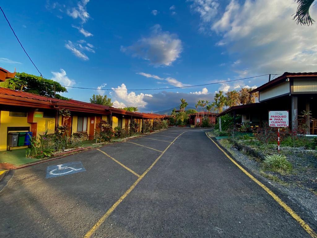 Hotel Destinos Arenal - Image 2